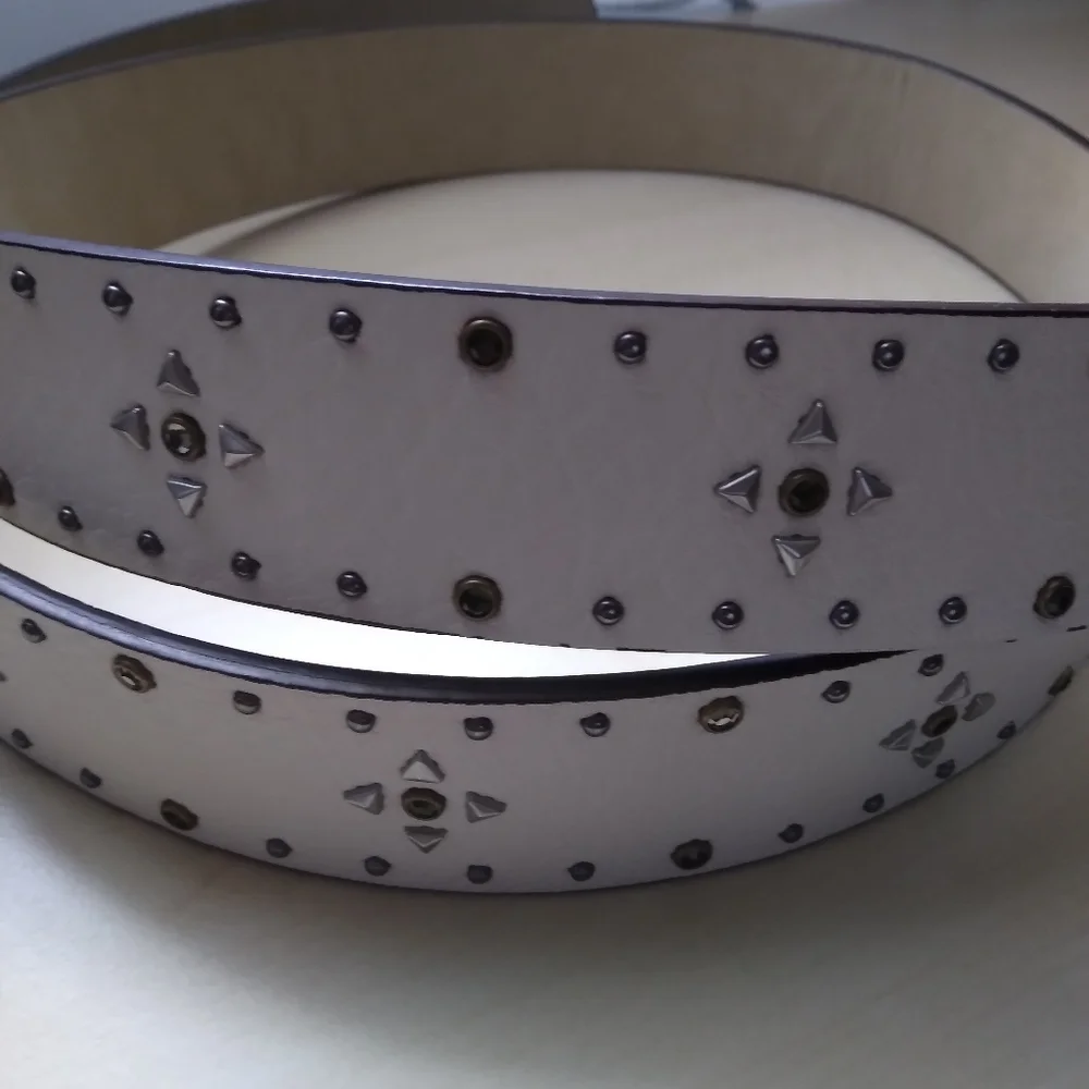 No Boundaries Faux Leather Studded Belt Beige XXL Juniors